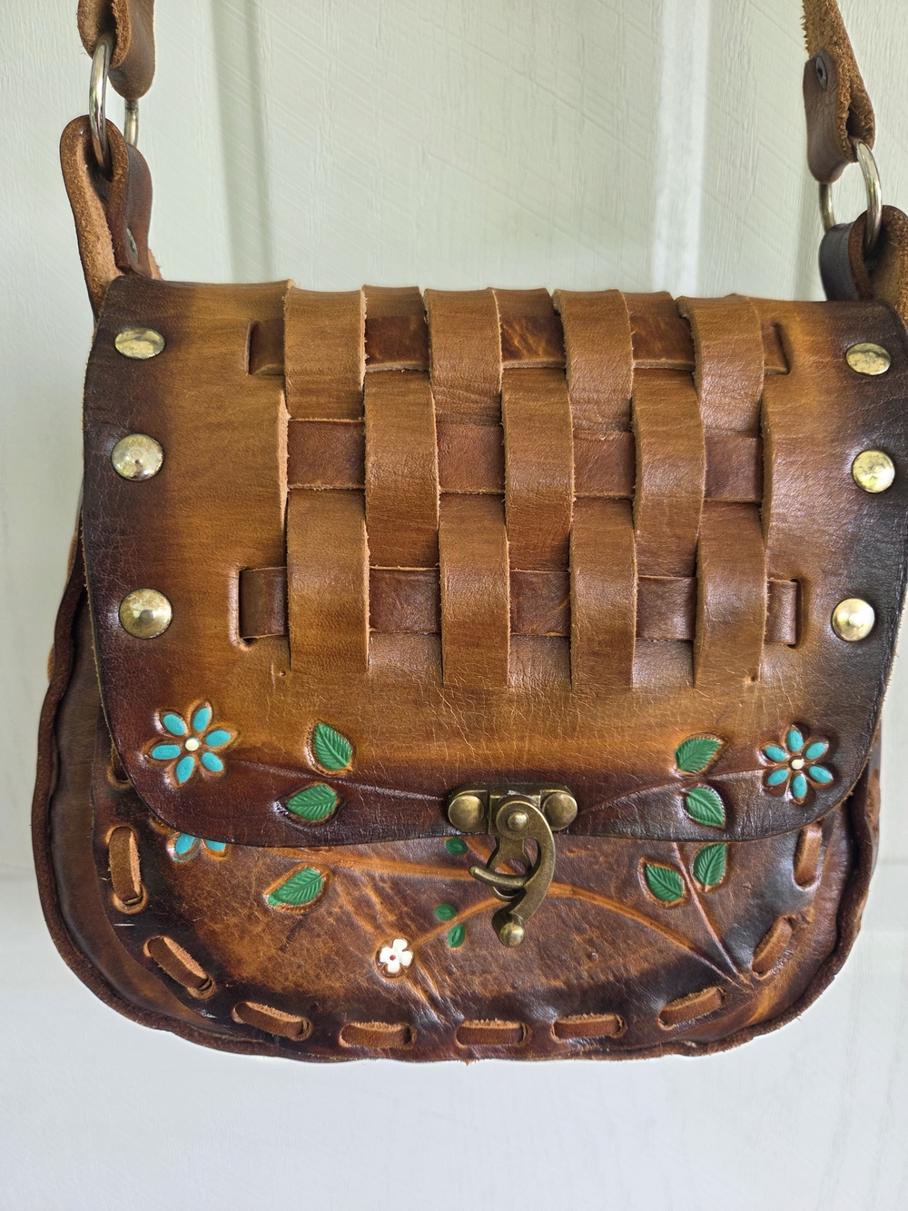 Handcrafted Adorable Brown Leather Crossbody Bag with Floral Detail
